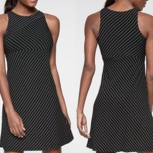 Athleta Santorini Black White Pullover Sleeveless Athletic Dress Sz S